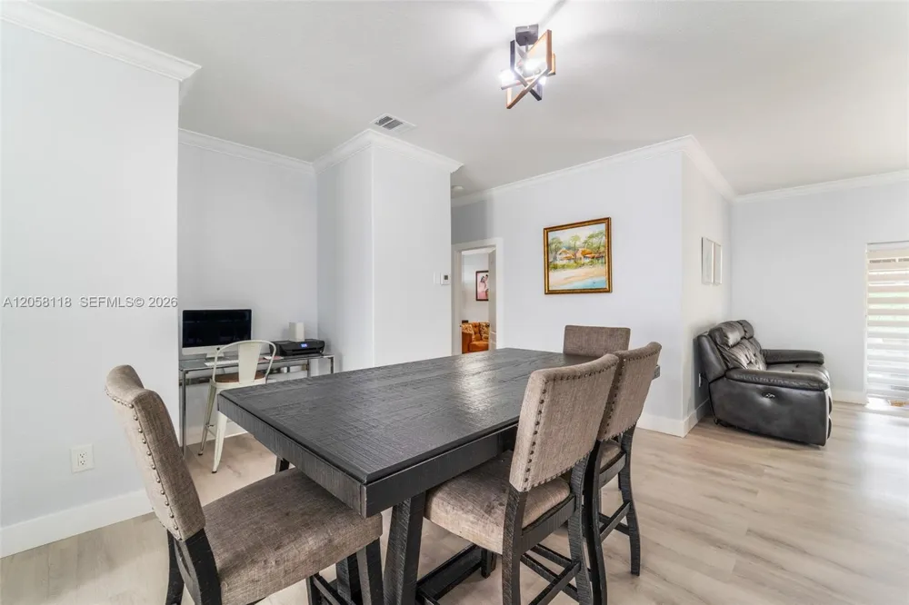 15819 SW 54th Ter Miami, FL 33185