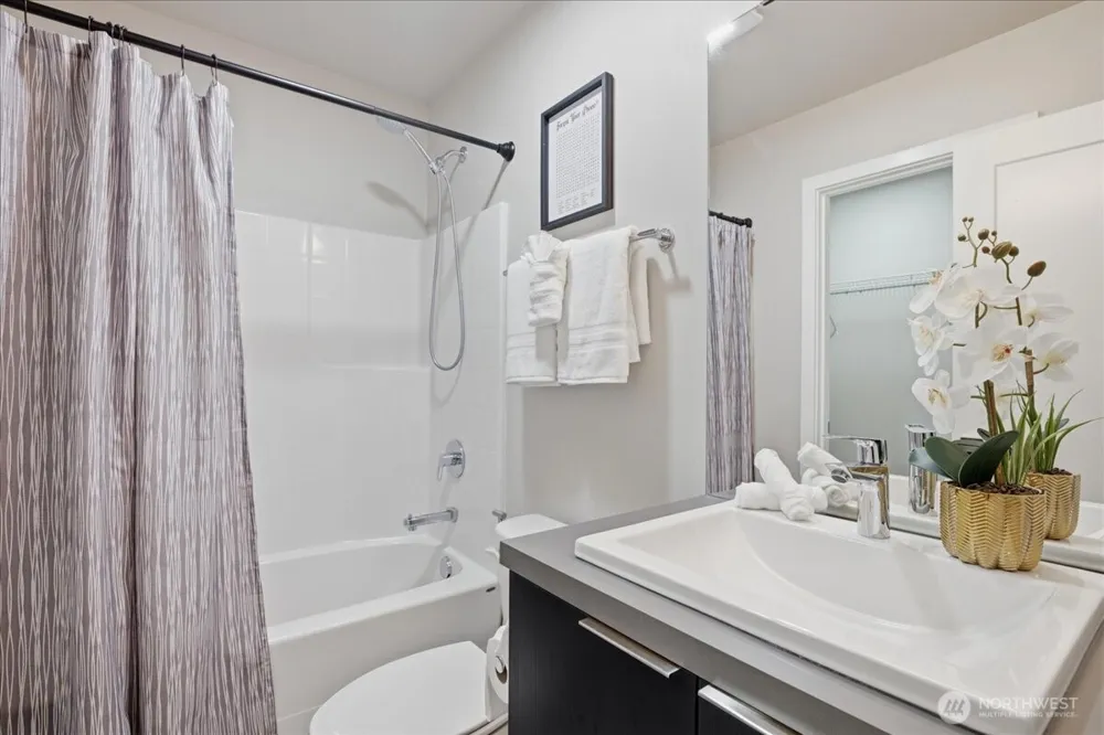 16005 57th Avenue W Edmonds, WA 98026