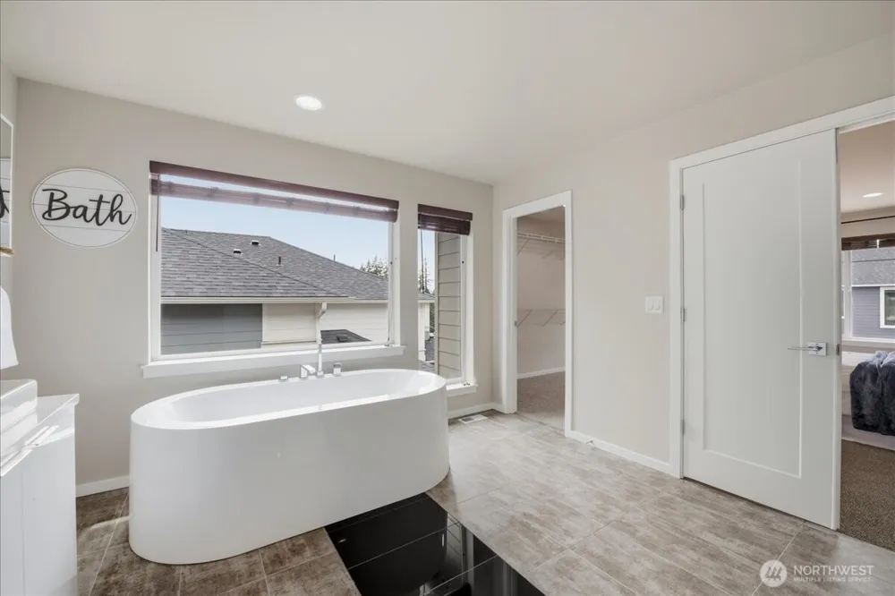 16005 57th Avenue W Edmonds, WA 98026