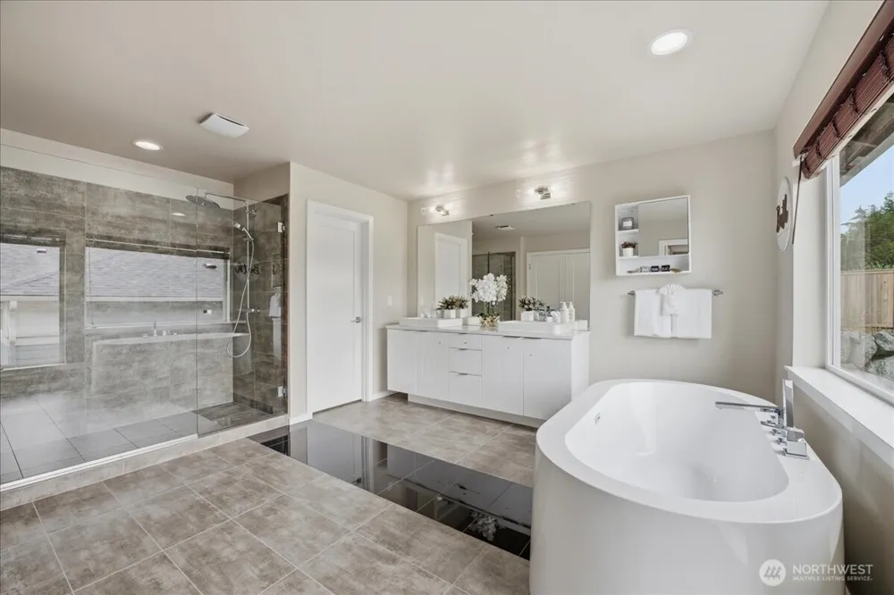 16005 57th Avenue W Edmonds, WA 98026