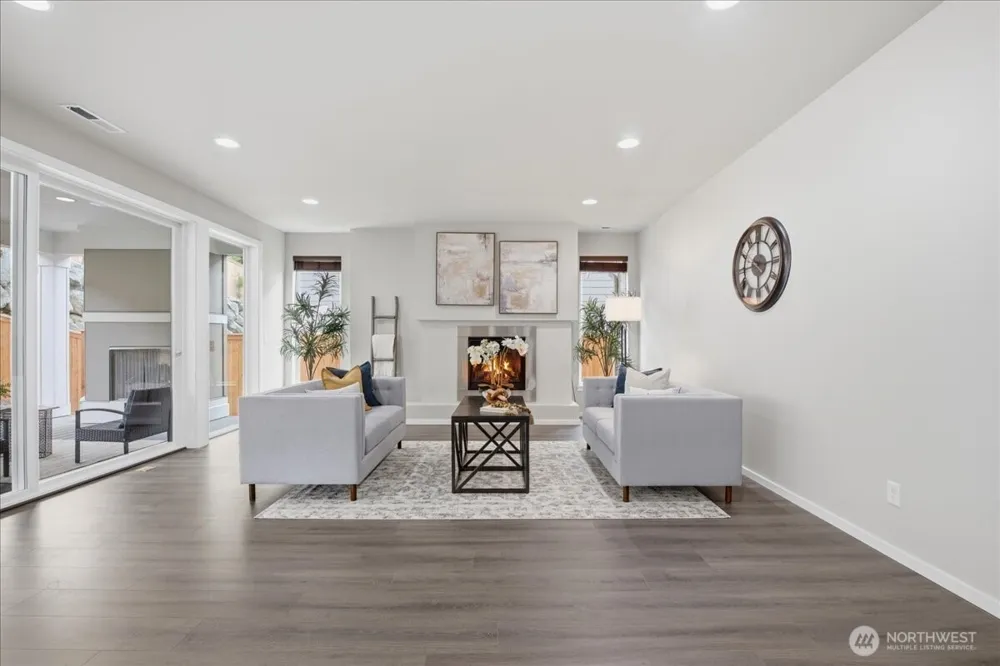 16005 57th Avenue W Edmonds, WA 98026
