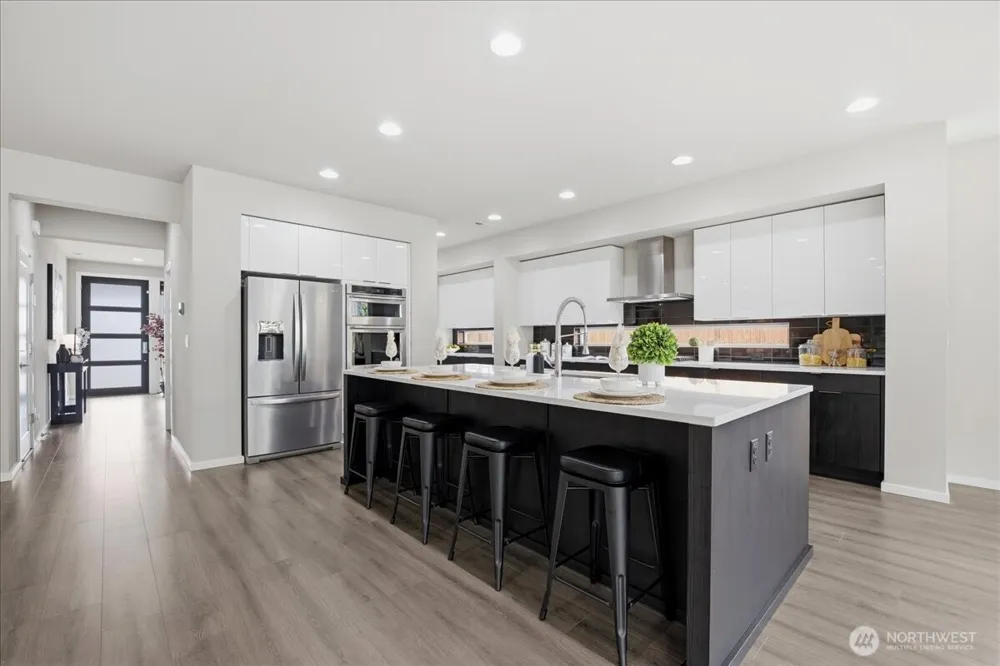 16005 57th Avenue W Edmonds, WA 98026