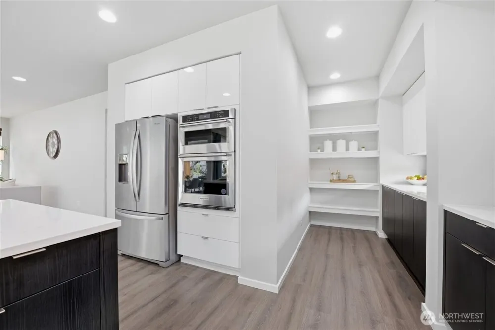 16005 57th Avenue W Edmonds, WA 98026