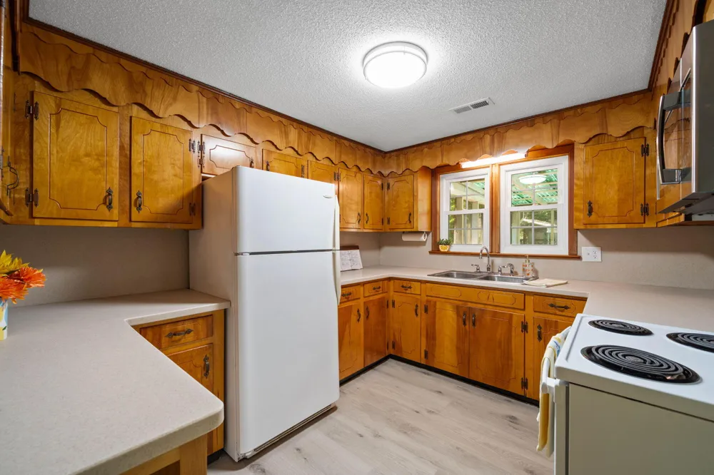 1688 Ga 136 Trenton, GA 30752