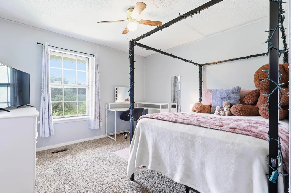 9008 Birchwood Pike Harrison, TN 37341