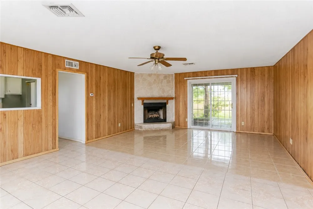 435 County Road 369 Sandia, TX 78383