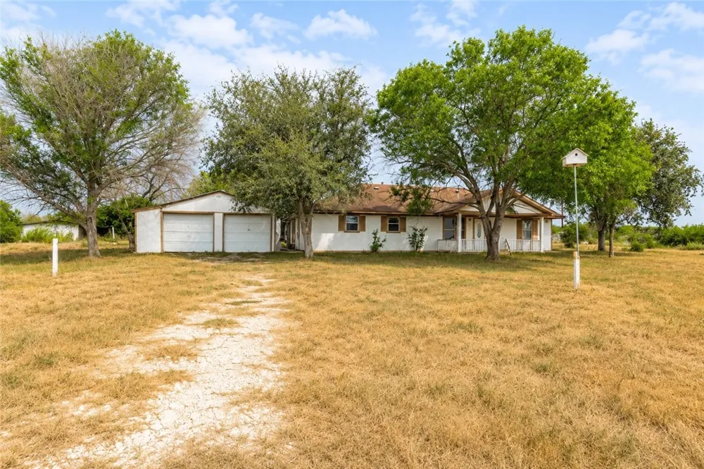 435 County Road 369 Sandia, TX 78383