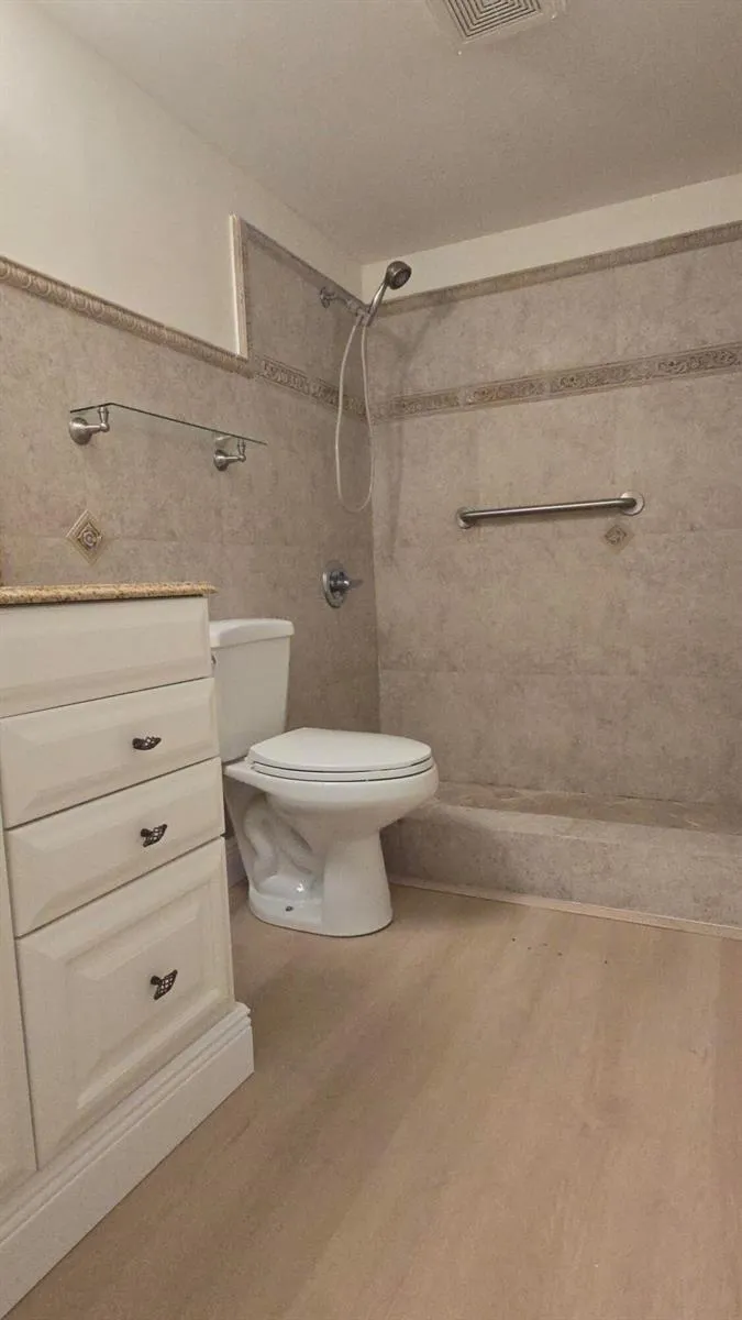 1965 SE 5TH COURT #104 Pompano Beach, FL 33060
