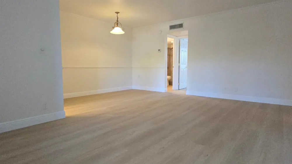 1965 SE 5TH COURT #104 Pompano Beach, FL 33060