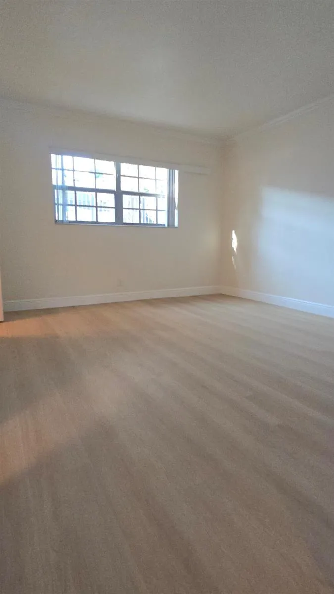 1965 SE 5TH COURT #104 Pompano Beach, FL 33060