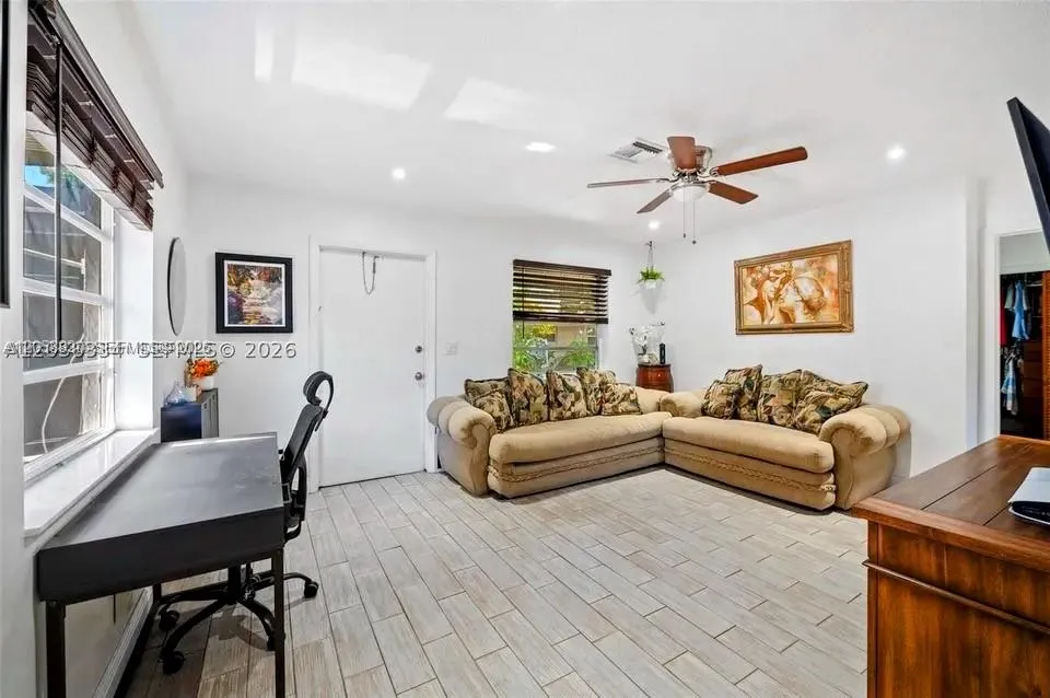 5120 SW 26th Ave #1-2 Dania Beach, FL 33312