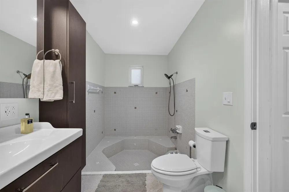 213 Fordham Drive Lake Worth, FL 33460
