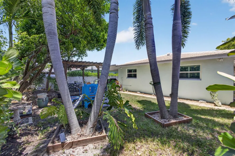 213 Fordham Drive Lake Worth, FL 33460