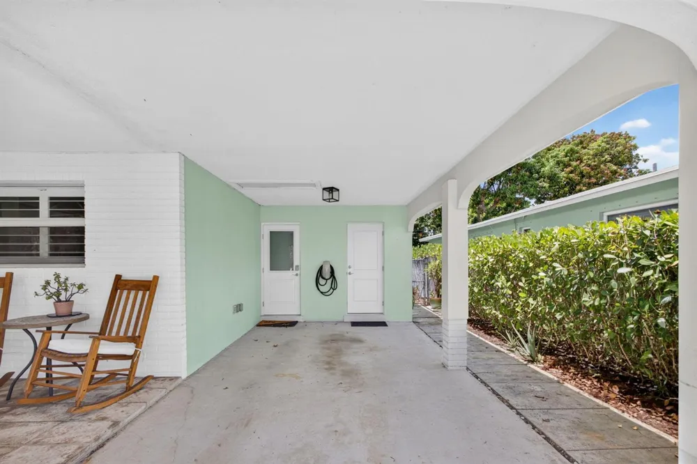 213 Fordham Drive Lake Worth, FL 33460