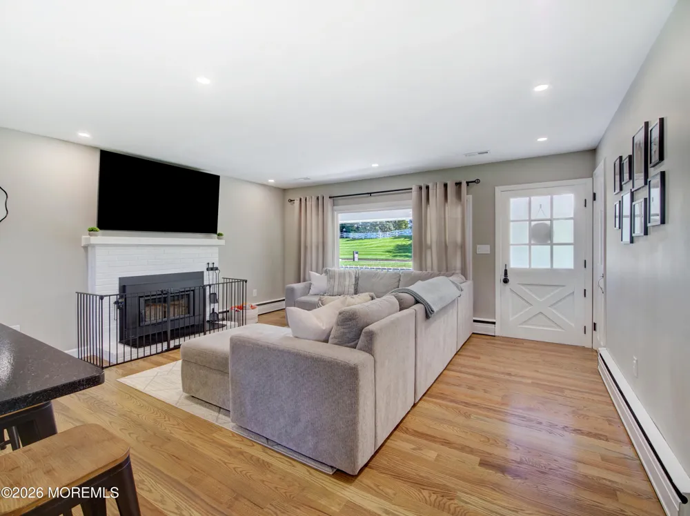 86 Extonville Road Hamilton, NJ 08620