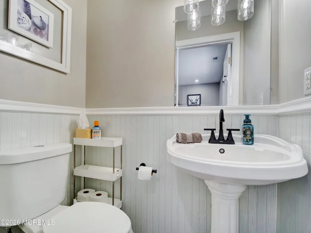 86 Extonville Road Hamilton, NJ 08620