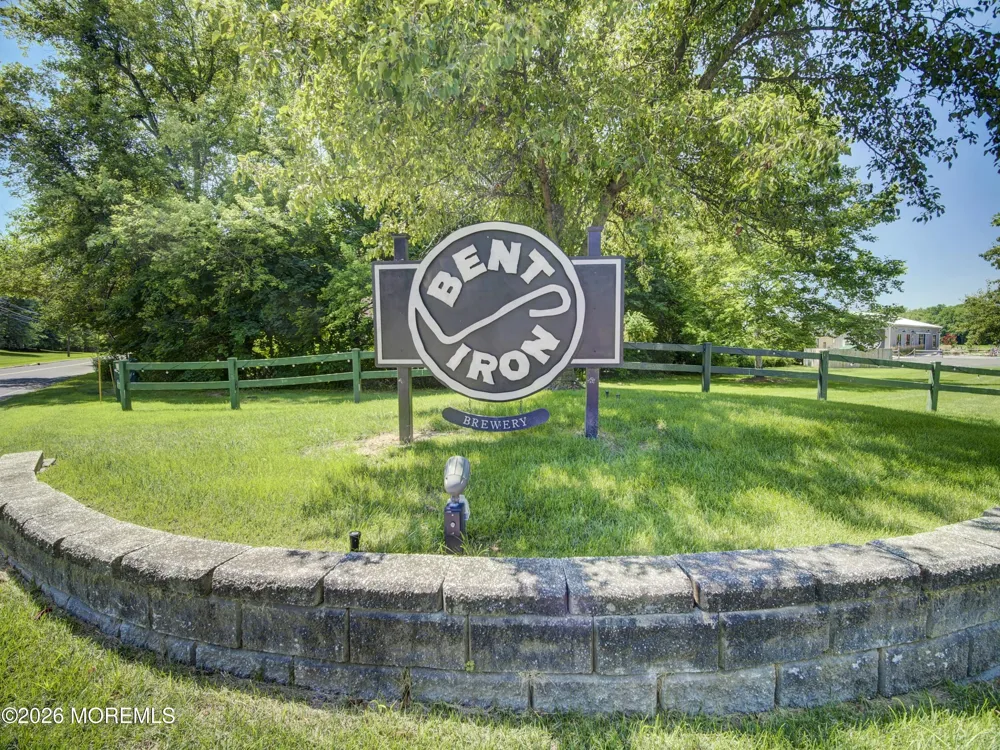 86 Extonville Road Hamilton, NJ 08620