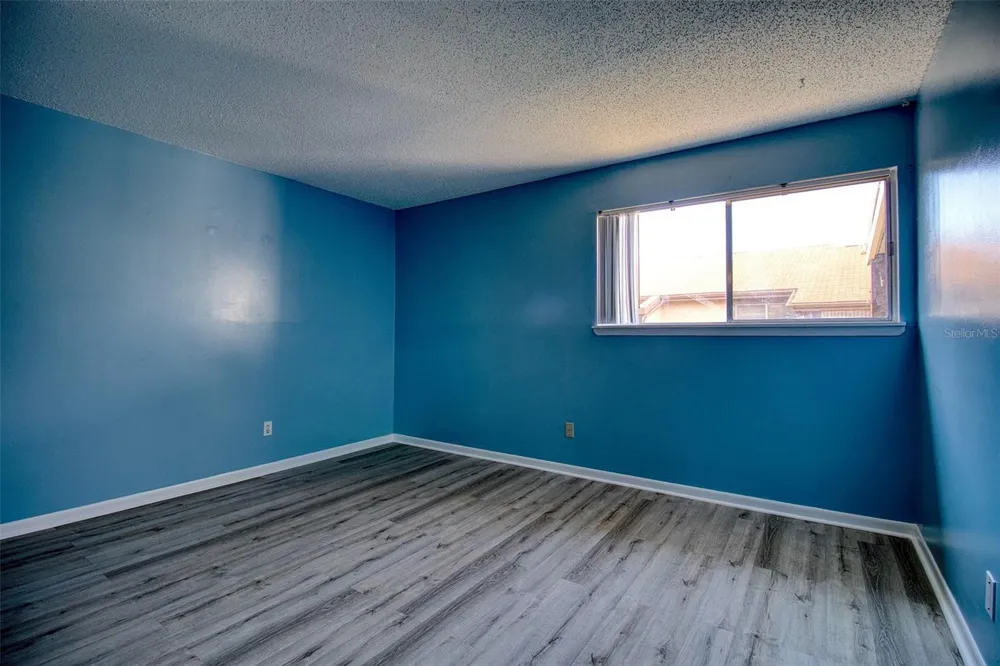 6334 NEWTOWN CIRCLE #34B4 Tampa, FL 33615