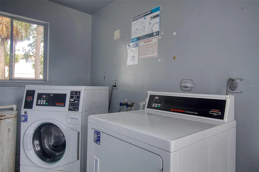 6334 NEWTOWN CIRCLE #34B4 Tampa, FL 33615