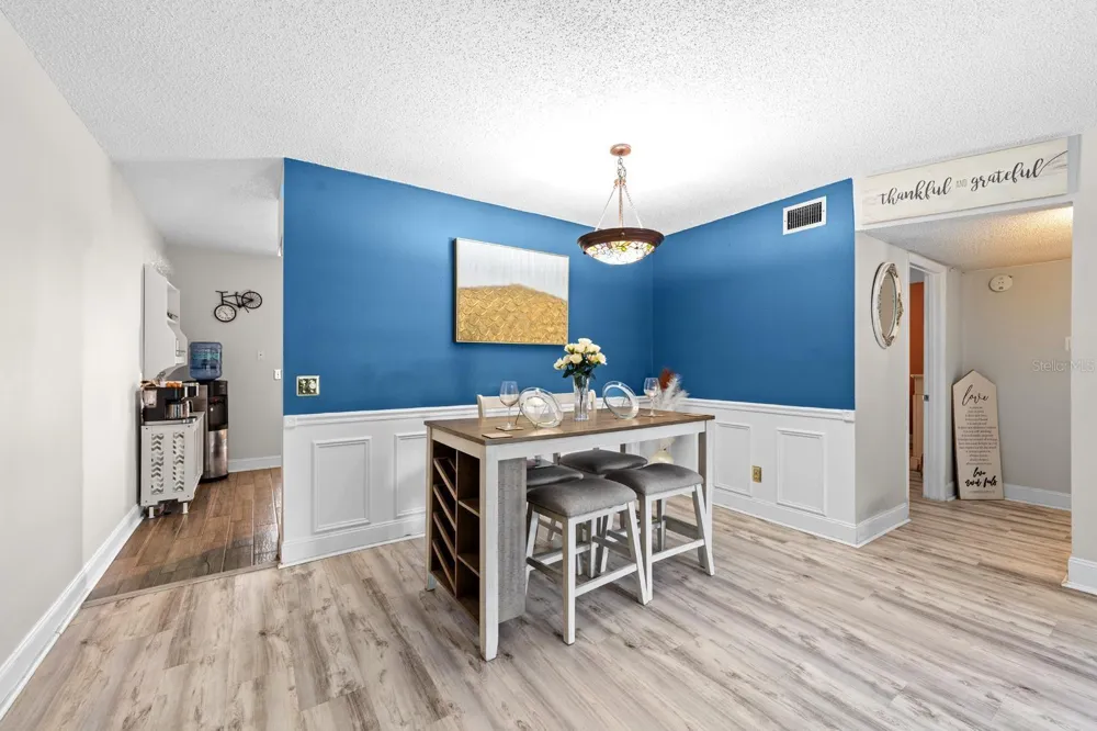 2416 WORLD PARKWAY BOULEVARD #26 Clearwater, FL 33763
