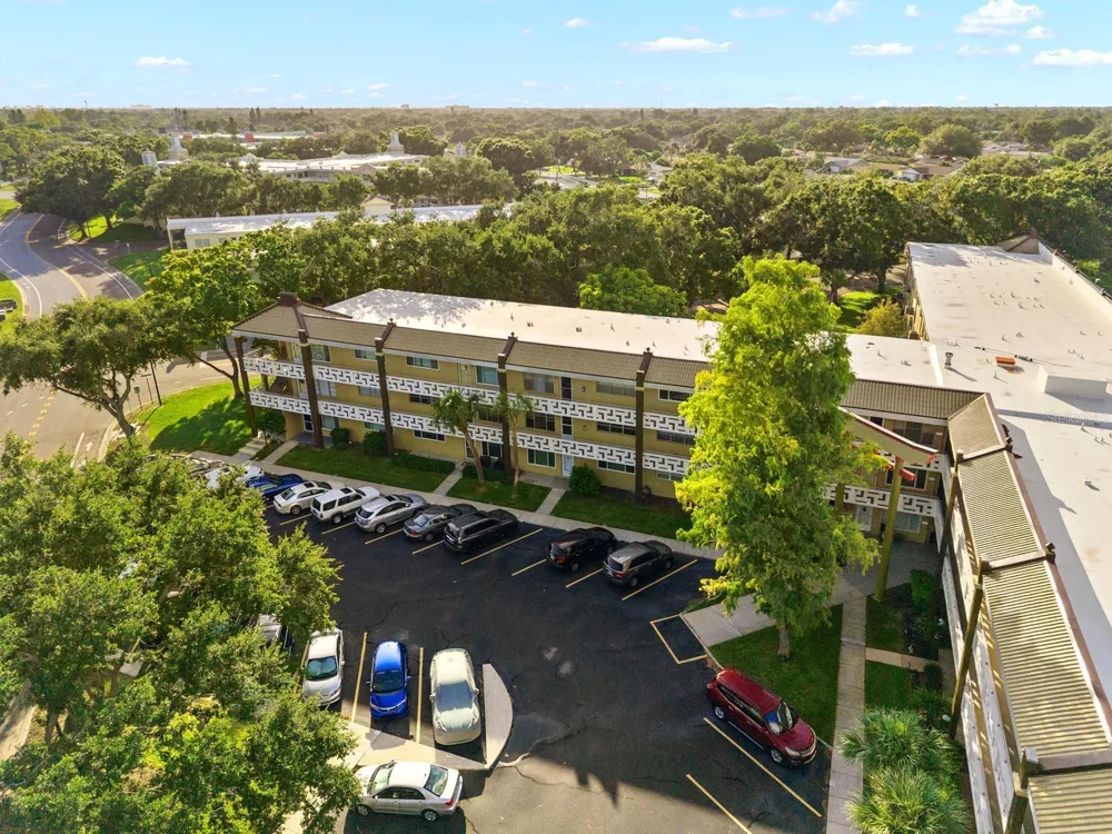 2416 WORLD PARKWAY BOULEVARD #26 Clearwater, FL 33763