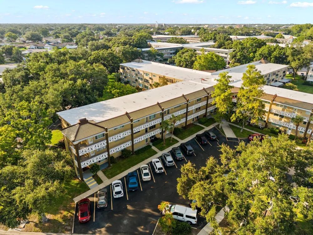 2416 WORLD PARKWAY BOULEVARD #26 Clearwater, FL 33763
