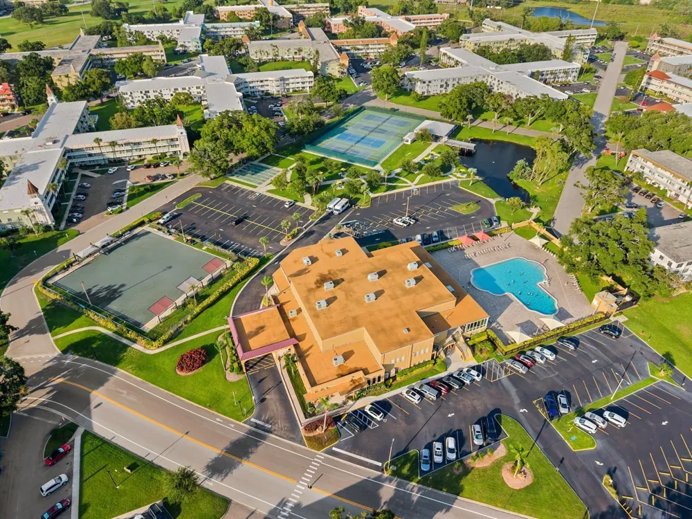2416 WORLD PARKWAY BOULEVARD #26 Clearwater, FL 33763