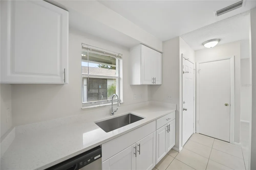 107 DORCHESTER SQUARE Lake Mary, FL 32746