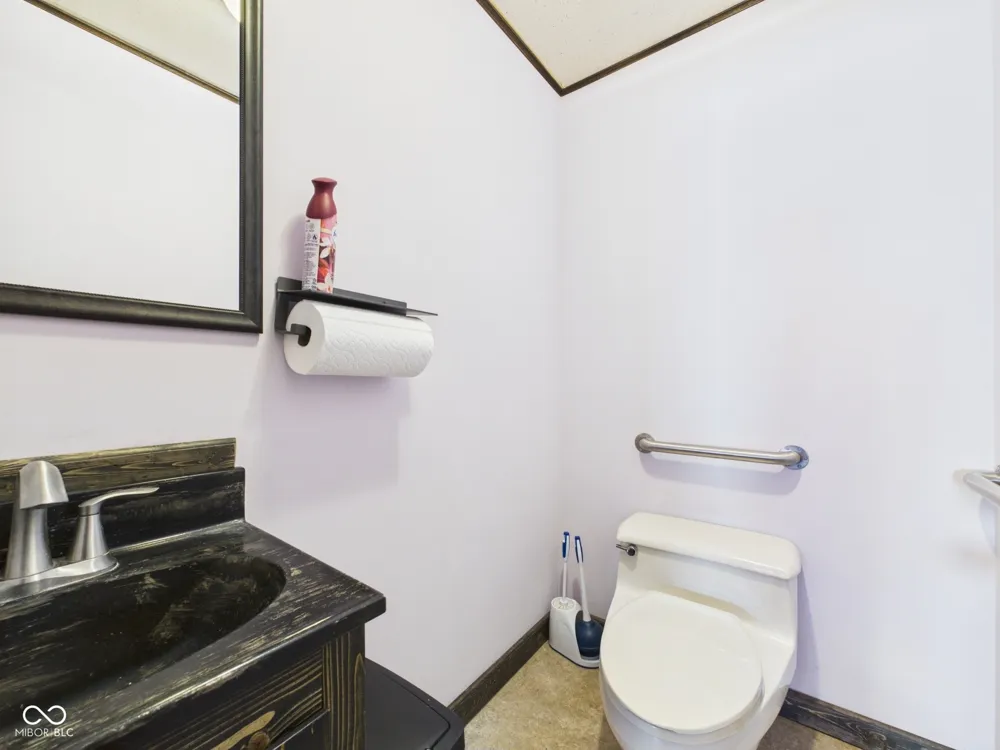 517 Locust Street Middletown, IN 47356