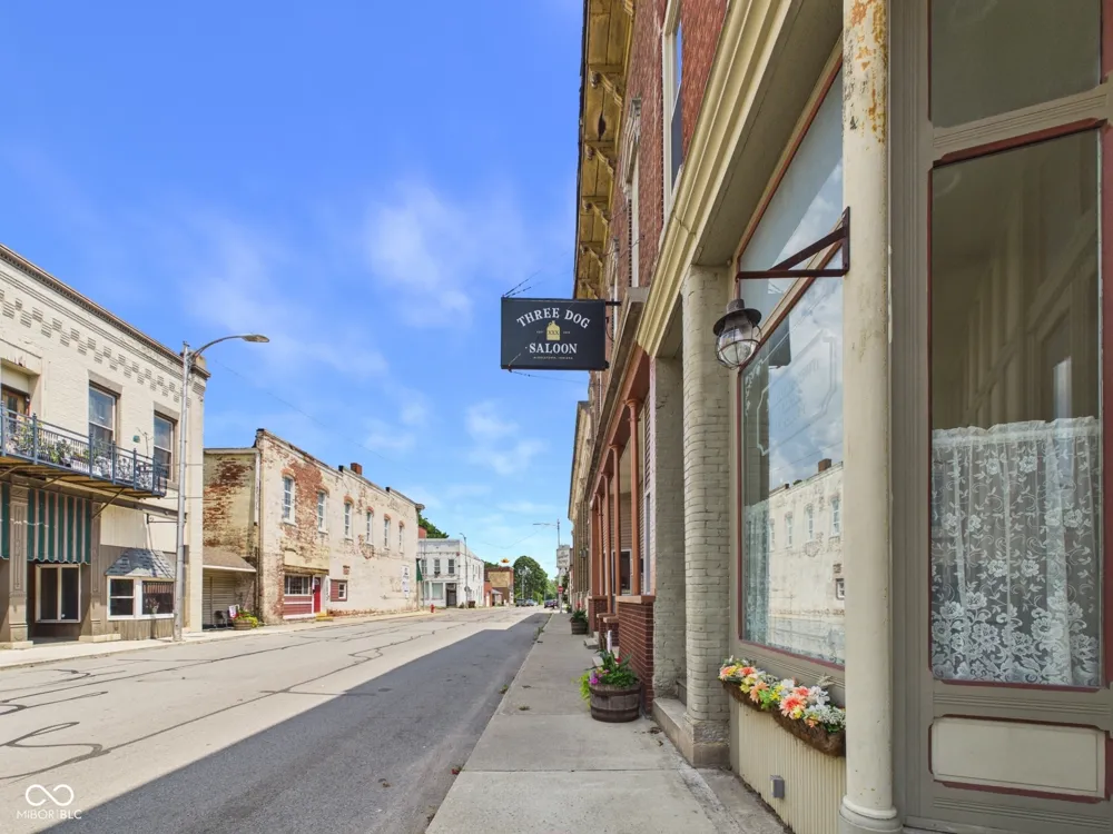 517 Locust Street Middletown, IN 47356