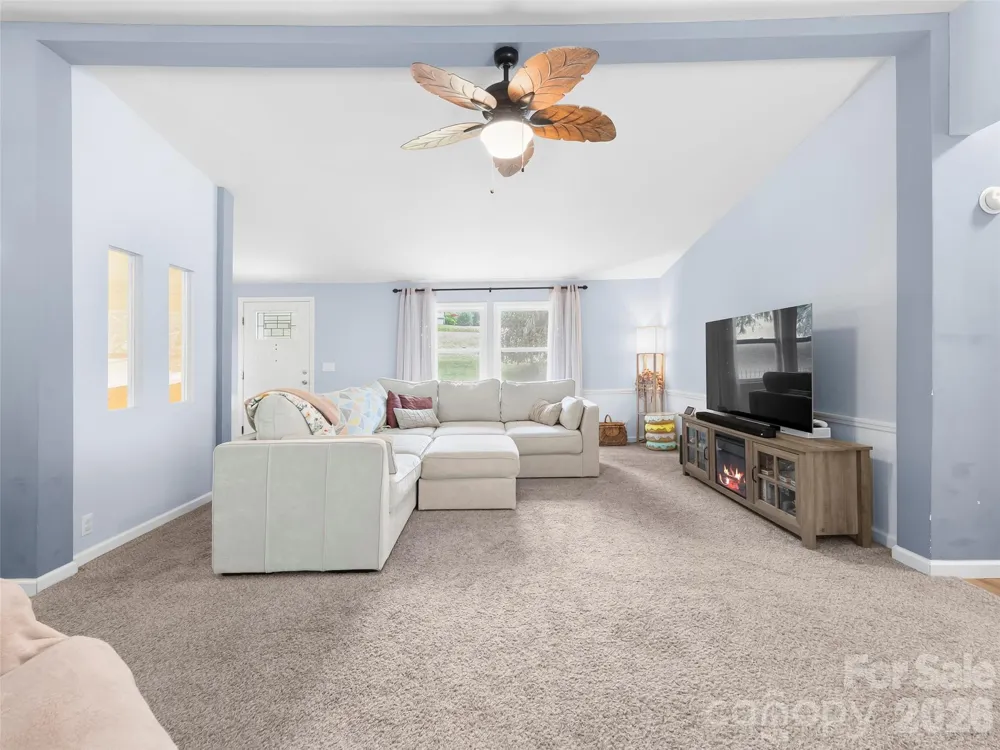 32 Reeves Road Leicester, NC 28748