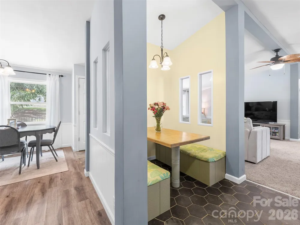 32 Reeves Road Leicester, NC 28748