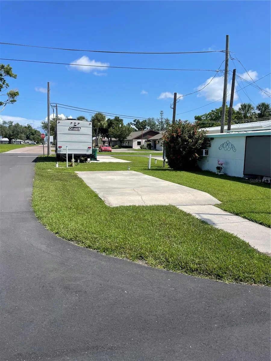 21 ILLINOIS STREET Palmetto, FL 34221