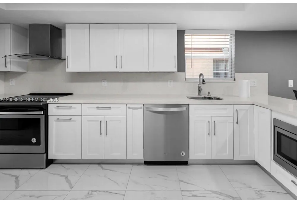 1158 W 41st St #87 Hialeah, FL 33012