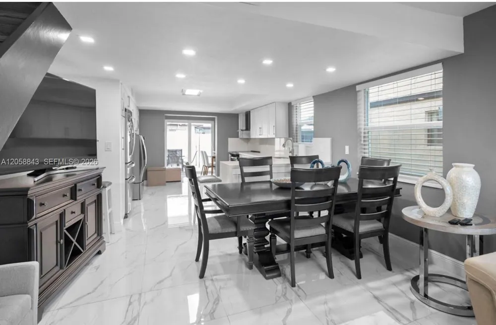 1158 W 41st St #87 Hialeah, FL 33012