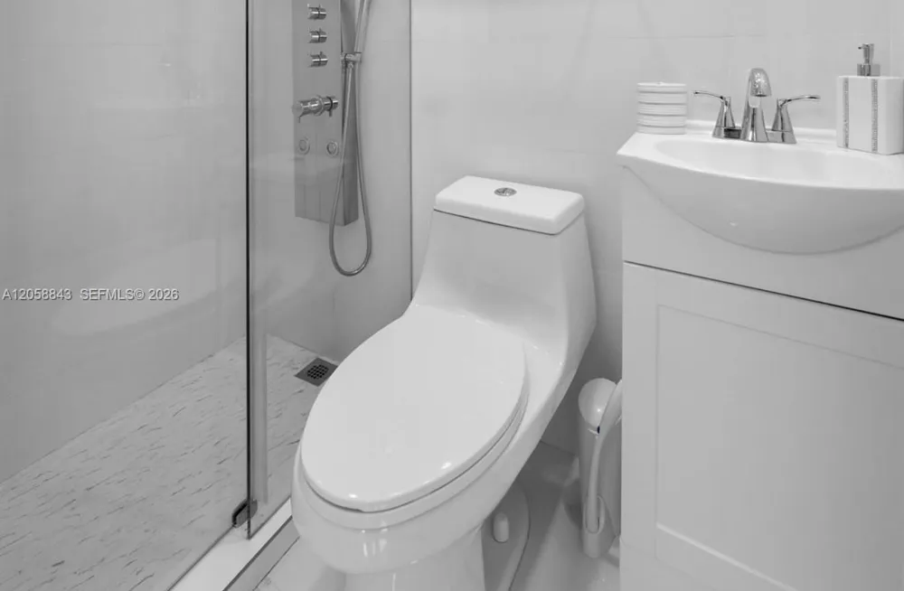 1158 W 41st St #87 Hialeah, FL 33012