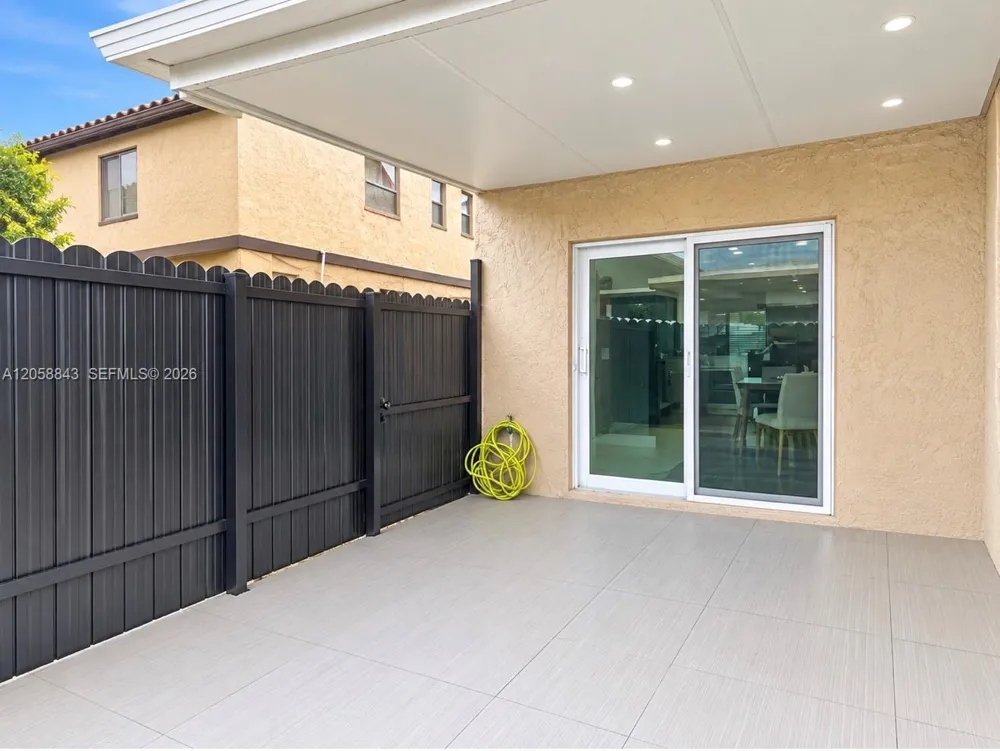 1158 W 41st St #87 Hialeah, FL 33012