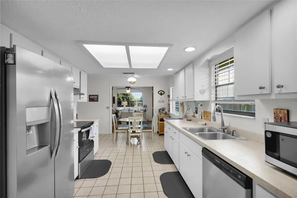 2045 SE 32ND STREET ocala, FL 34471