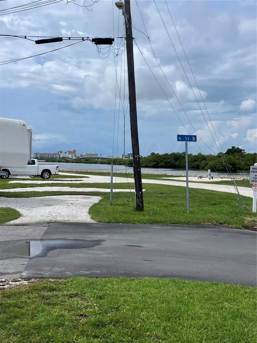 177 4TH STREET W Palmetto, FL 34221