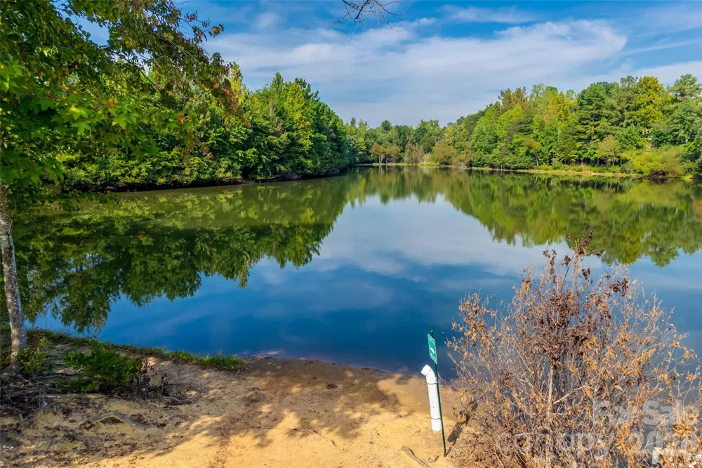 3339 Kingshire Way Clover, SC 29710