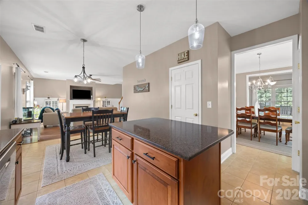 3339 Kingshire Way Clover, SC 29710