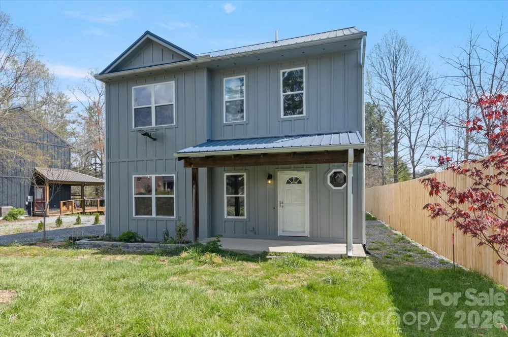 84 Poplar Street Brevard, NC 28712