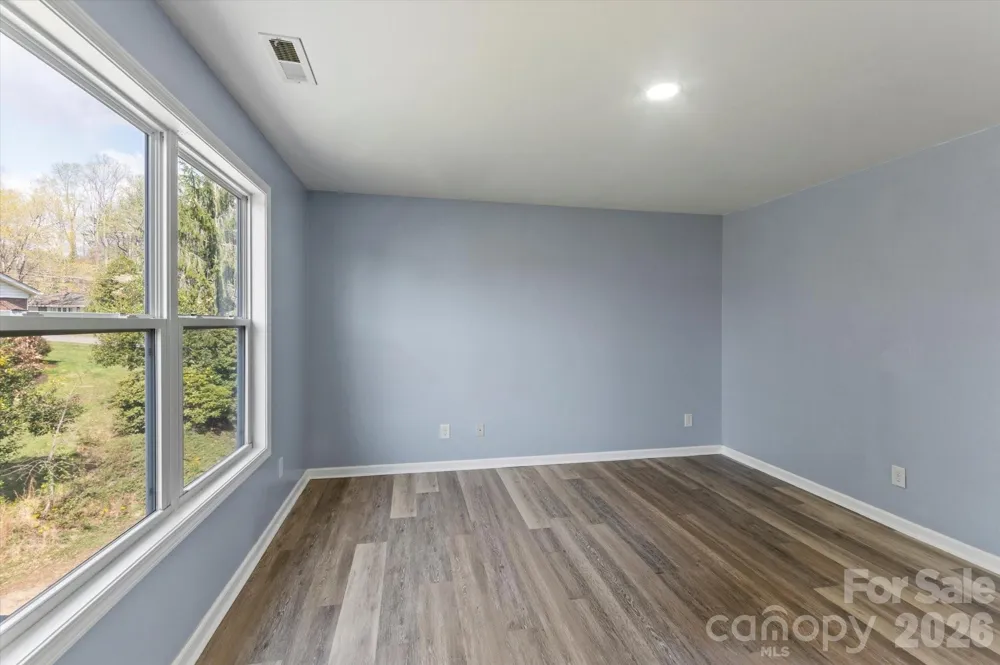 84 Poplar Street Brevard, NC 28712