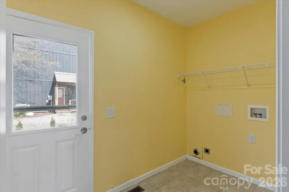 84 Poplar Street Brevard, NC 28712
