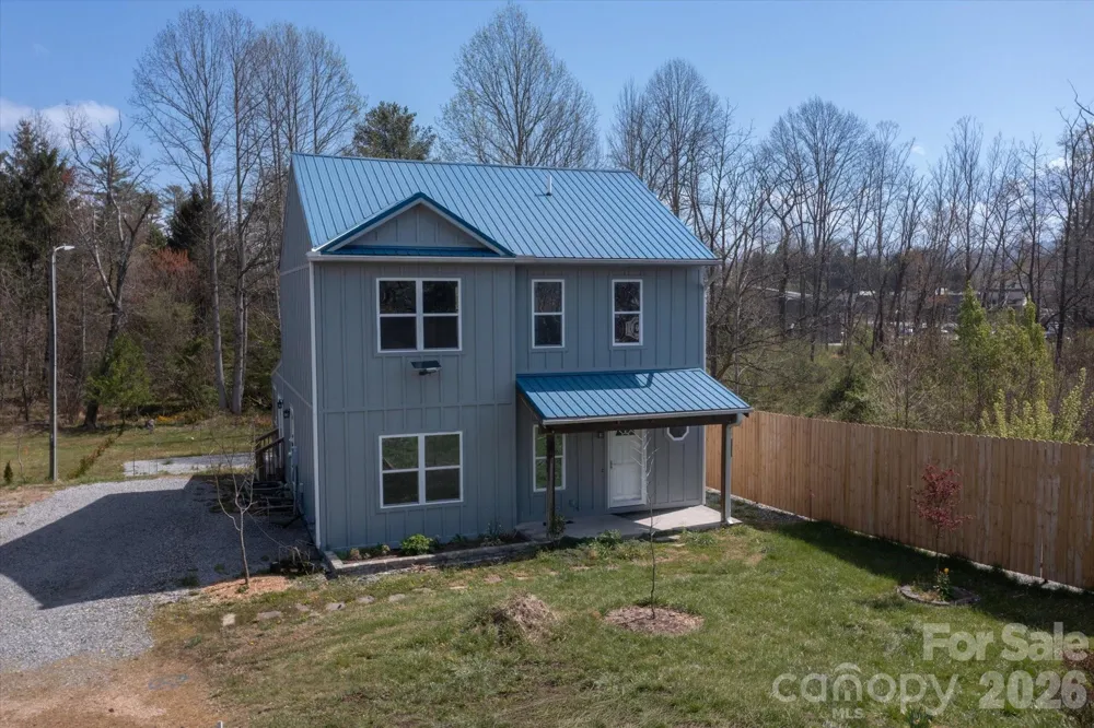 84 Poplar Street Brevard, NC 28712