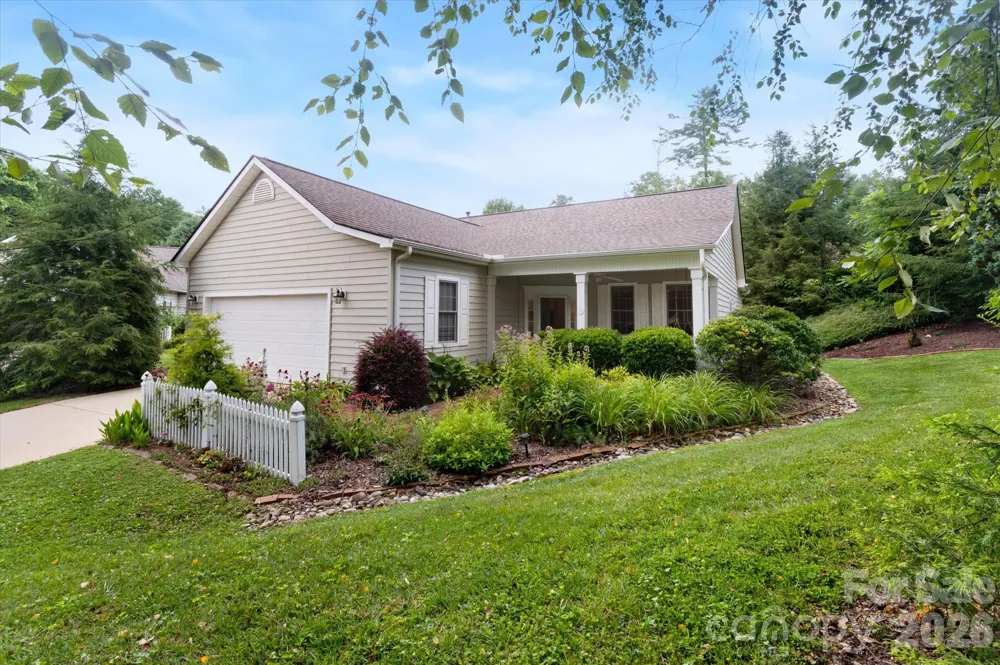36 Sheffield Place Brevard, NC 28712