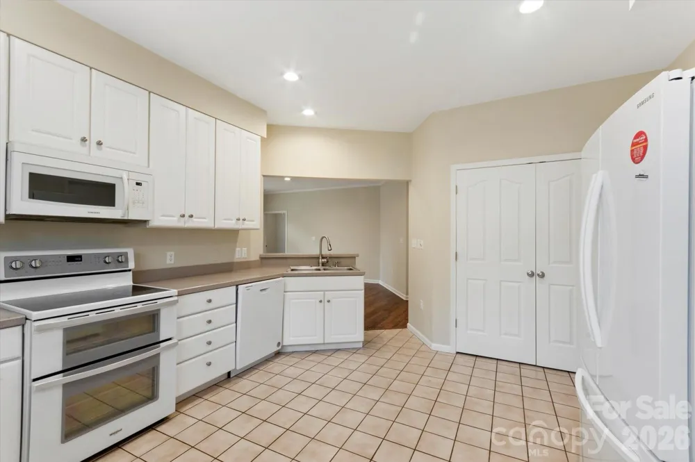 36 Sheffield Place Brevard, NC 28712