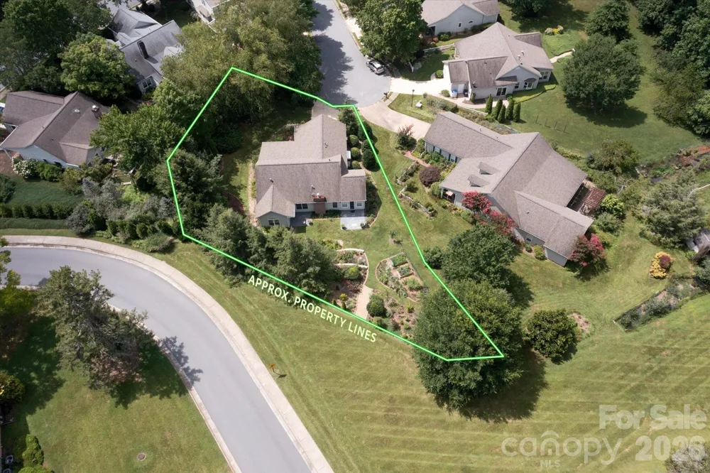 36 Sheffield Place Brevard, NC 28712
