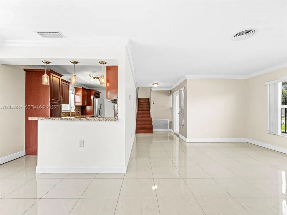 2045 NW 115th St Miami, FL 33167