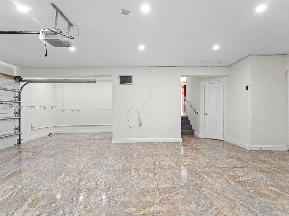 2045 NW 115th St Miami, FL 33167